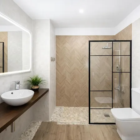 The Holes Lägenhet *